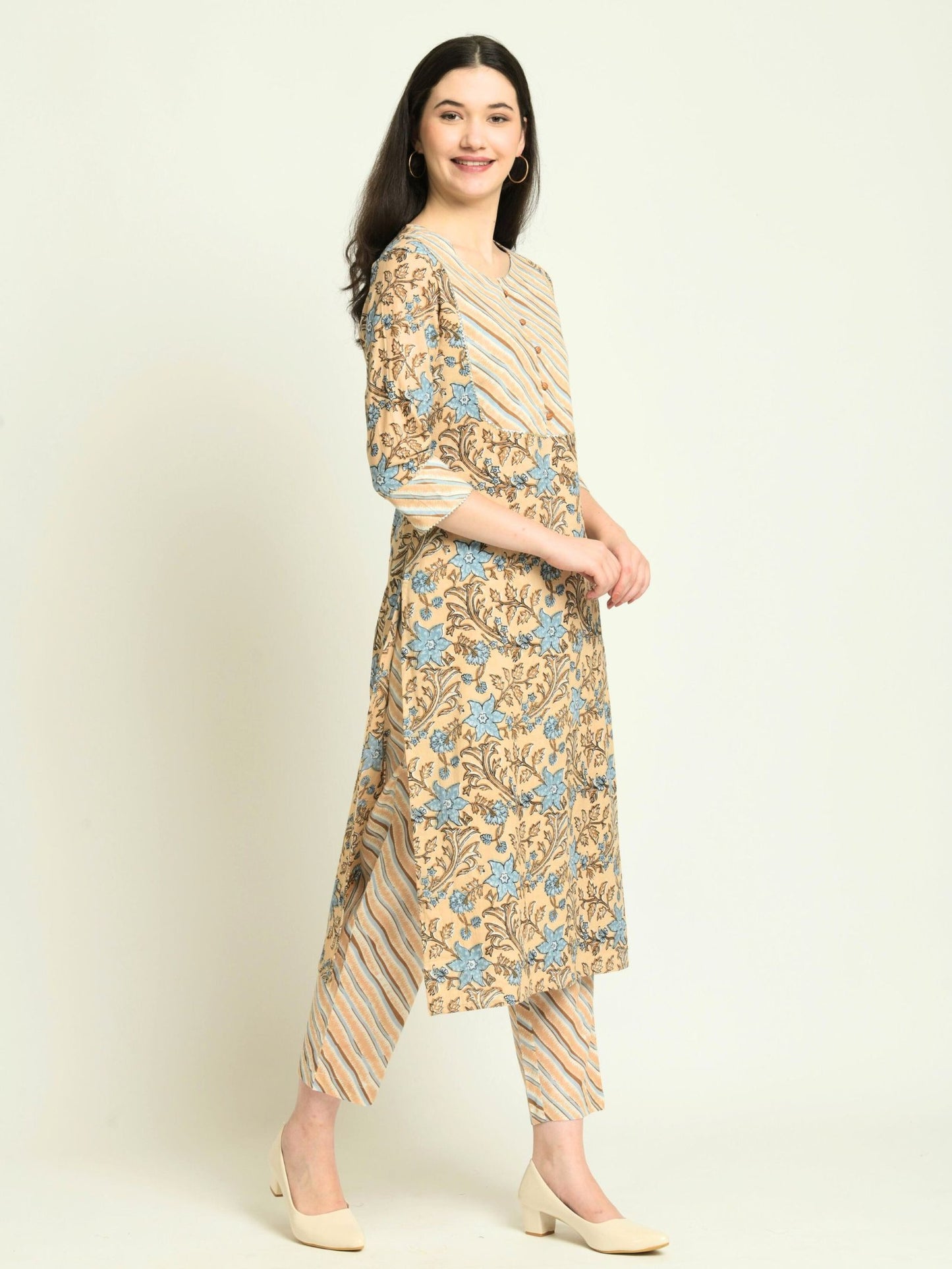 WOMEN’S BEIGE AND ICE BLUE STRAIGHT KURTA WITH PANT SET