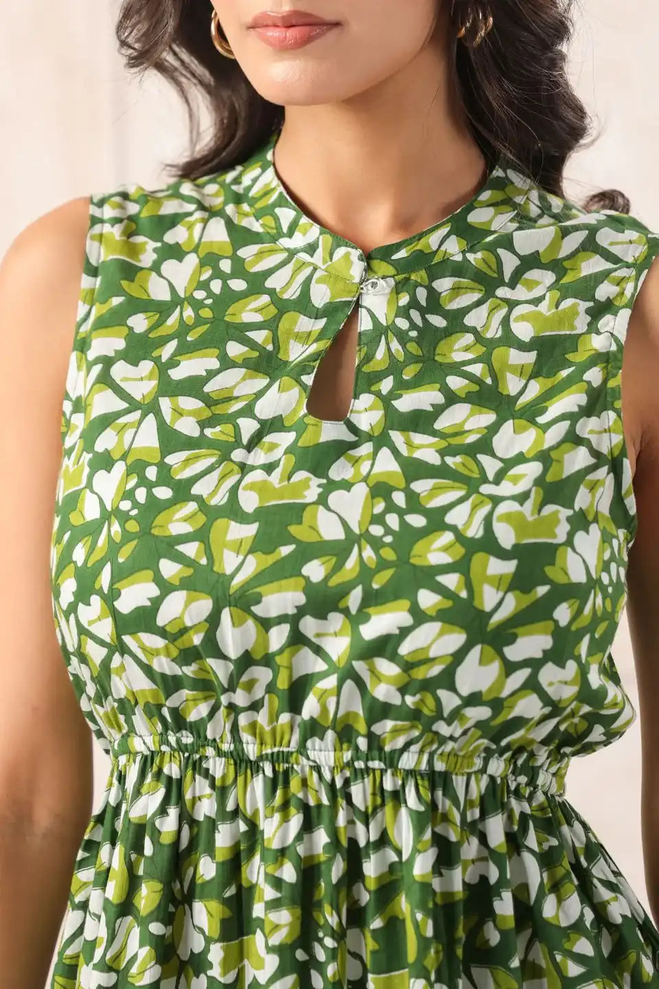 NecklineClose-upofbatikprintongreencottonmididress - VyomTara