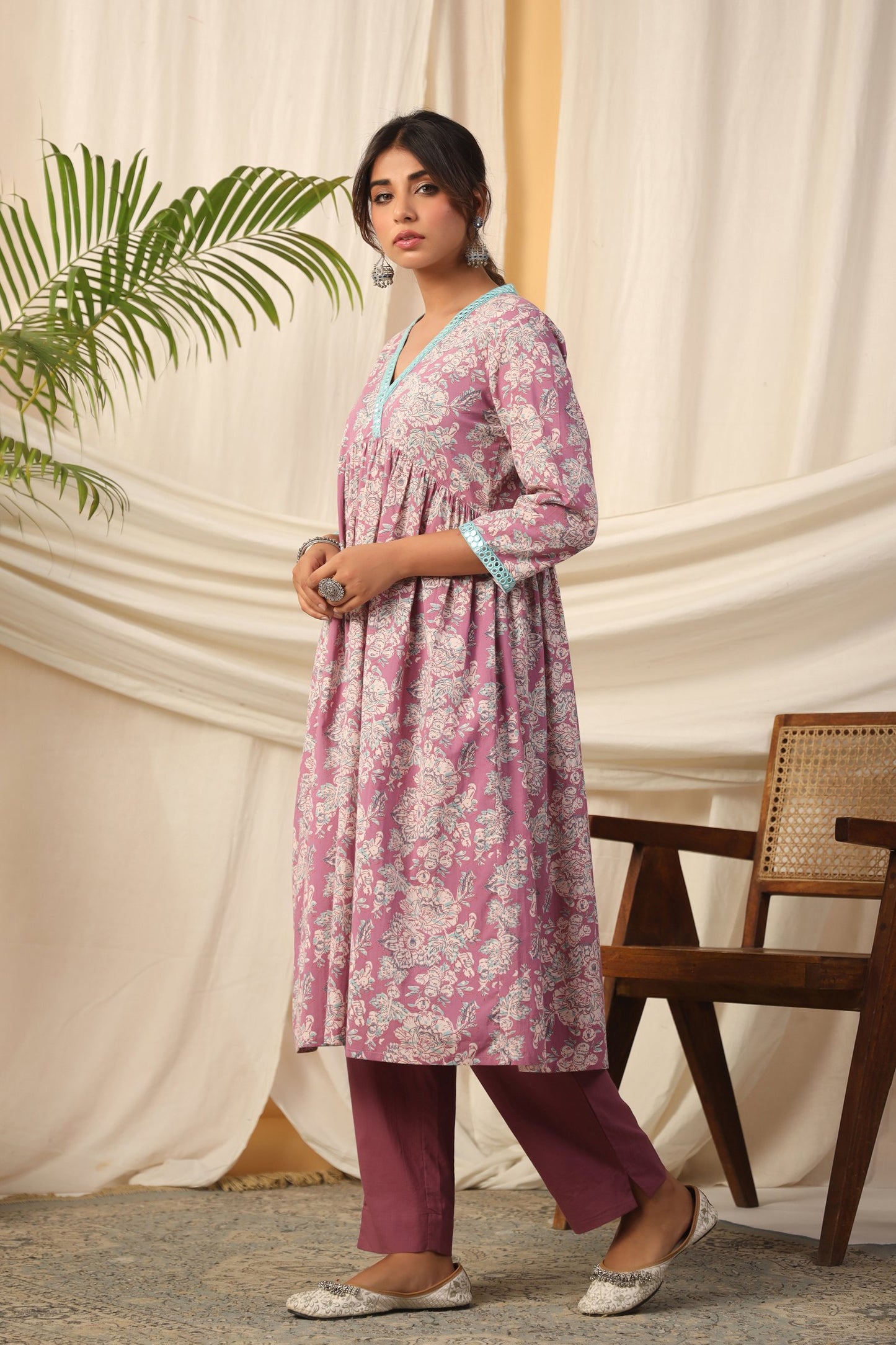 MAUVE FLORAL PRINTED KURTA SET