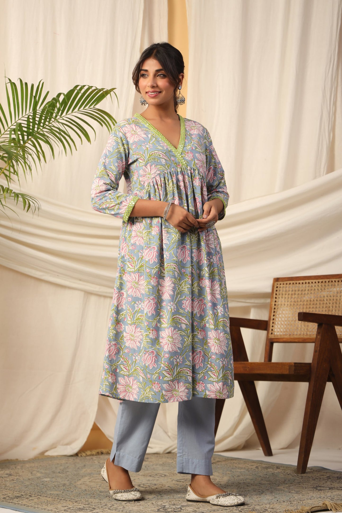 POWDER BLUE FLORAL PRINTED KURTA SET