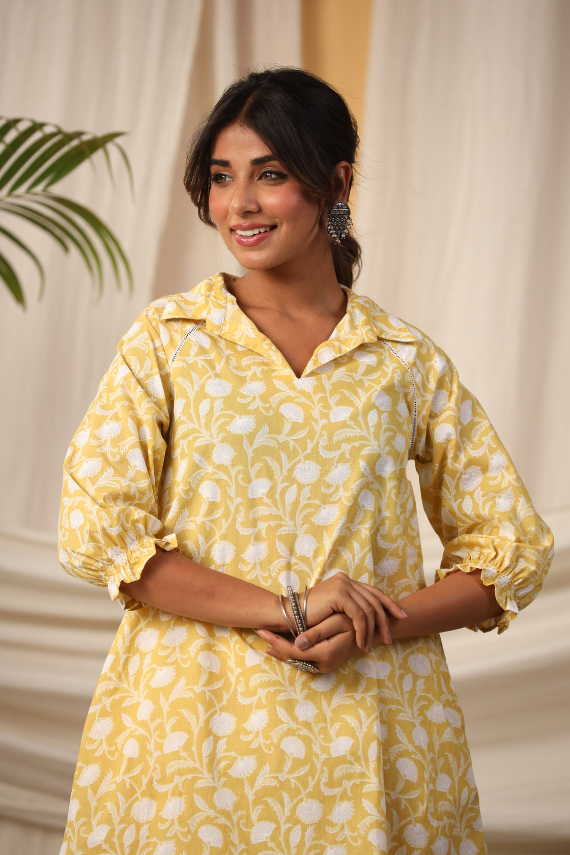 yellow sunshine raglan sleeve khadi print front3