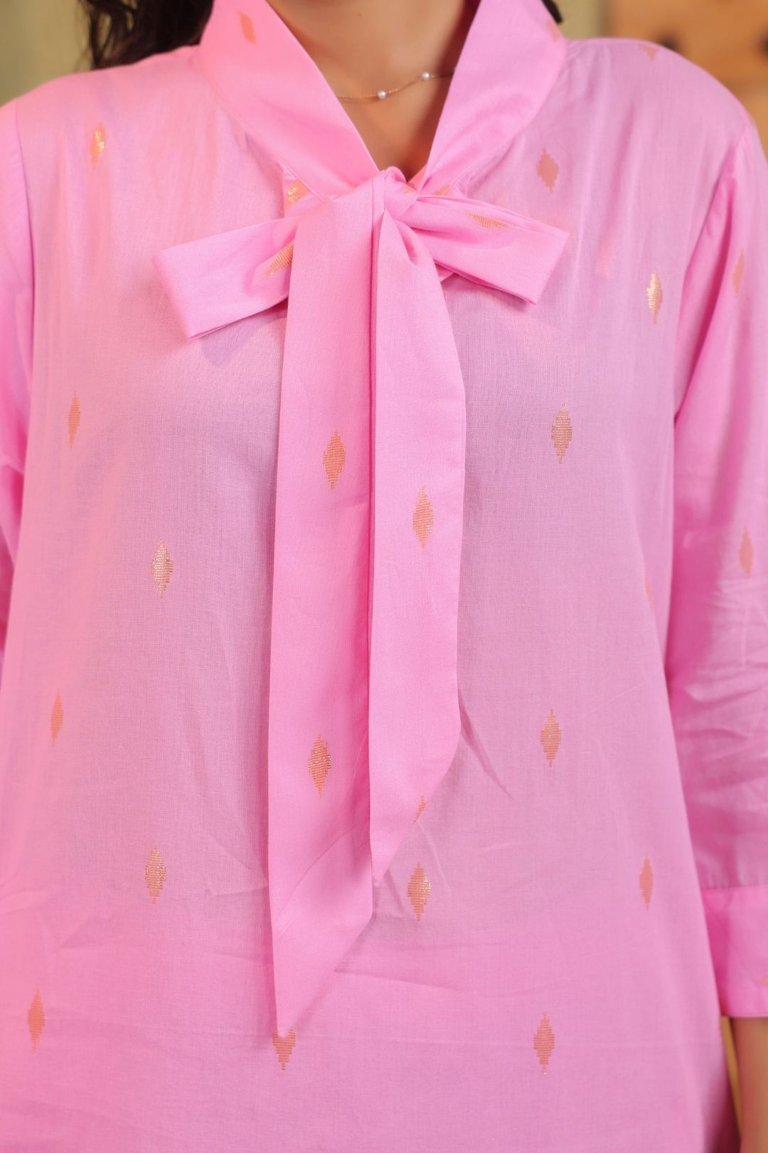 Kurta Set in Cotton Lurex for Women