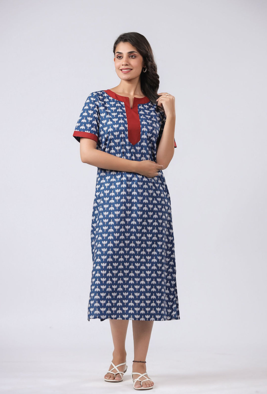 Blue printed cotton kurta with red neckline for women, elegant daily wear style