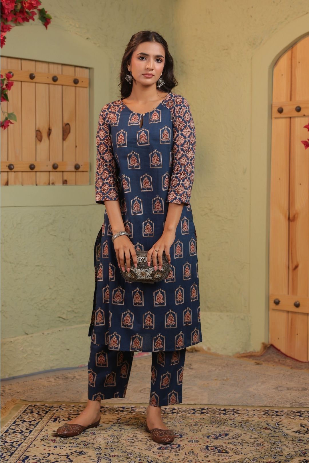 Kurta Set in Cotton for Women
