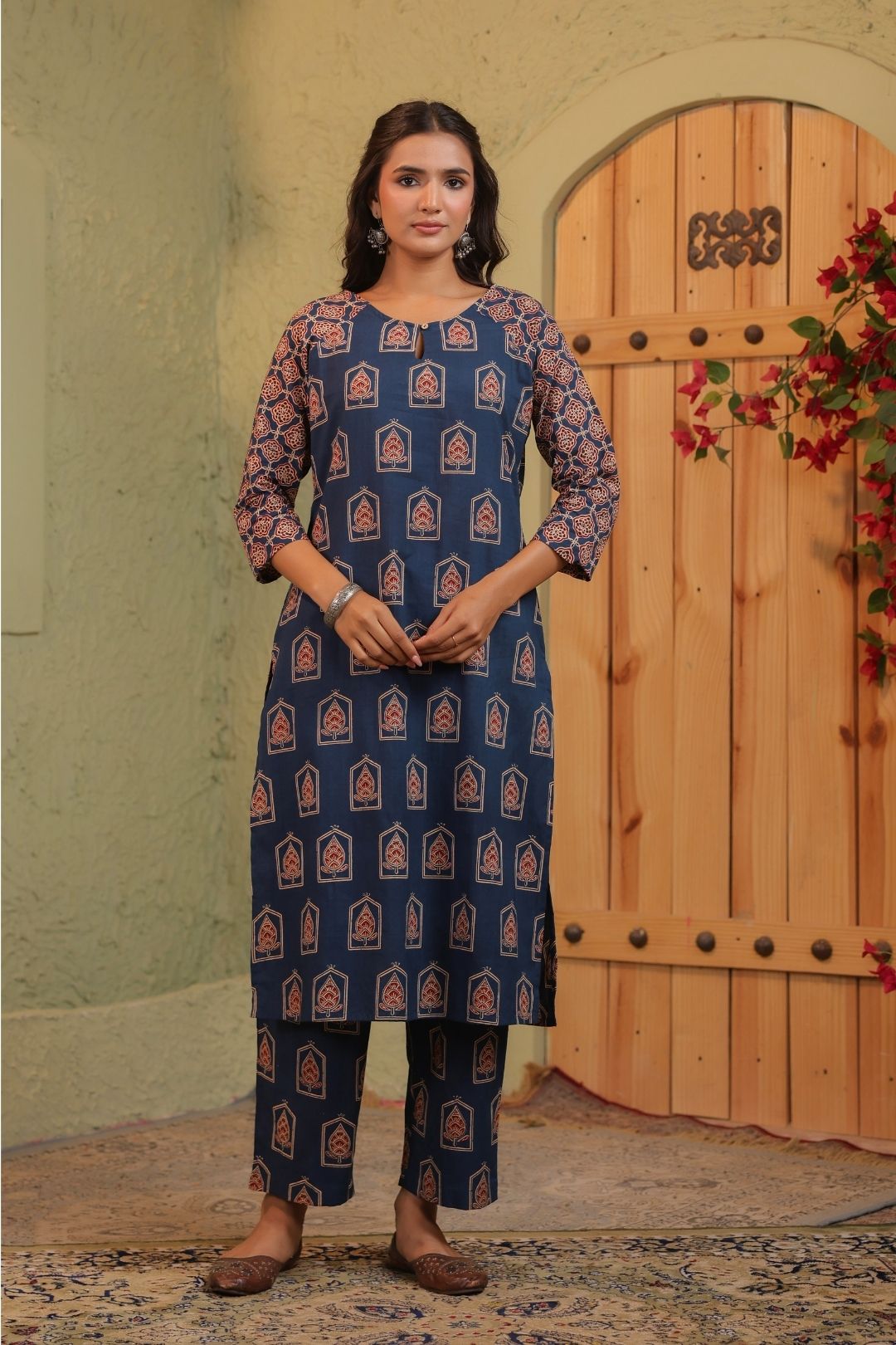 Kurta Set in Cotton for Women
