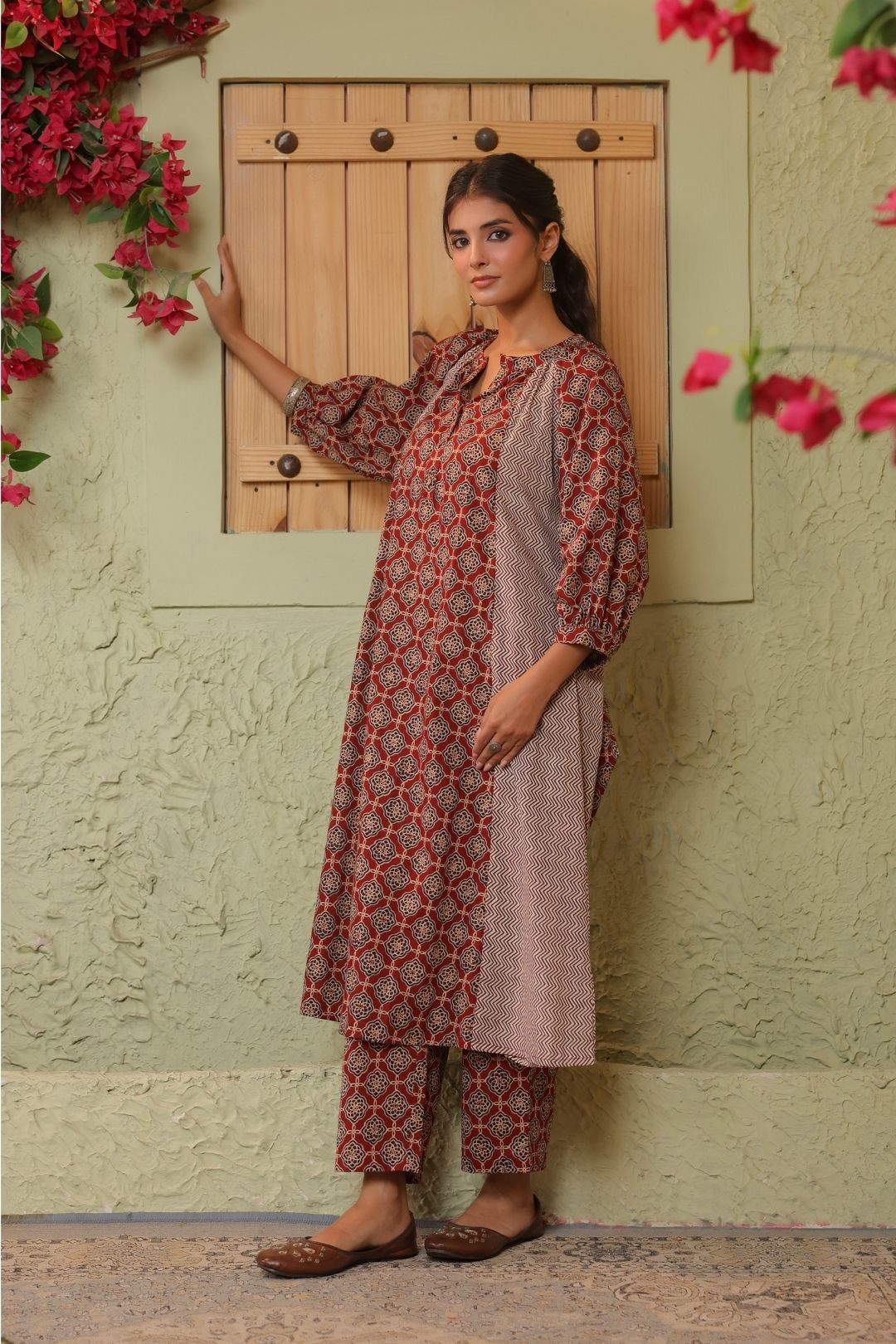Kurta Set in Cotton for Women