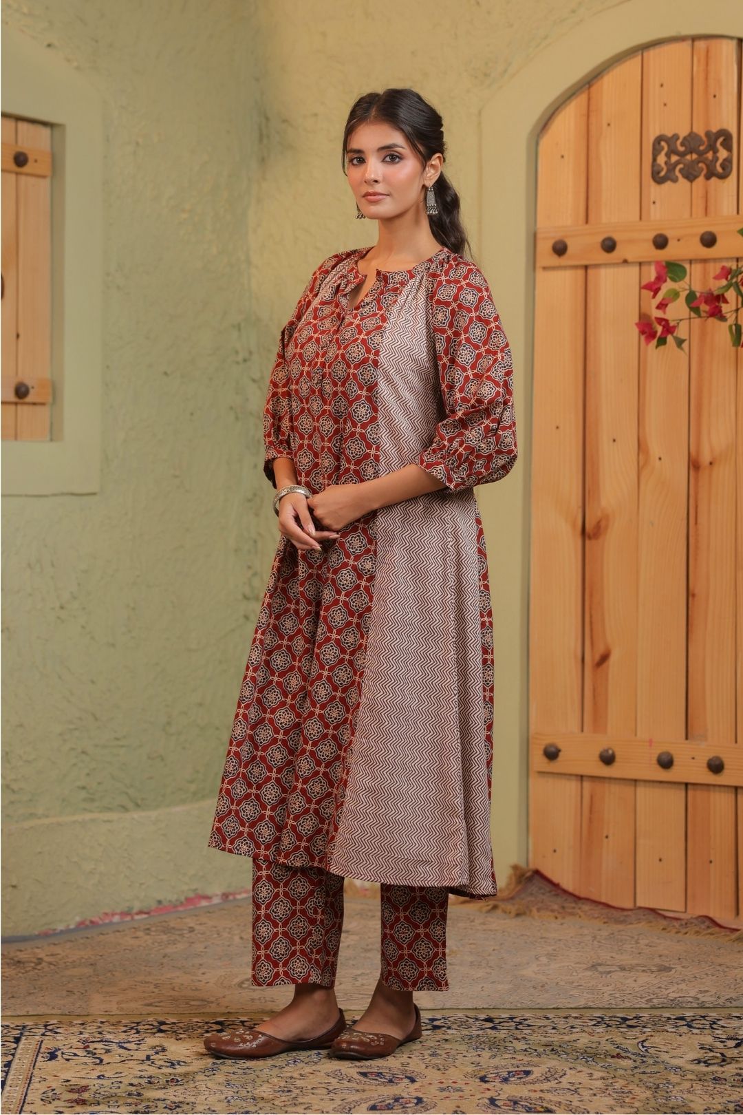 Kurta Set in Cotton for Women