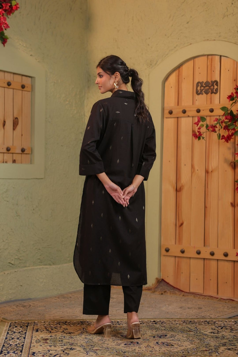 Kurta Set in Cotton Lurex for Women
