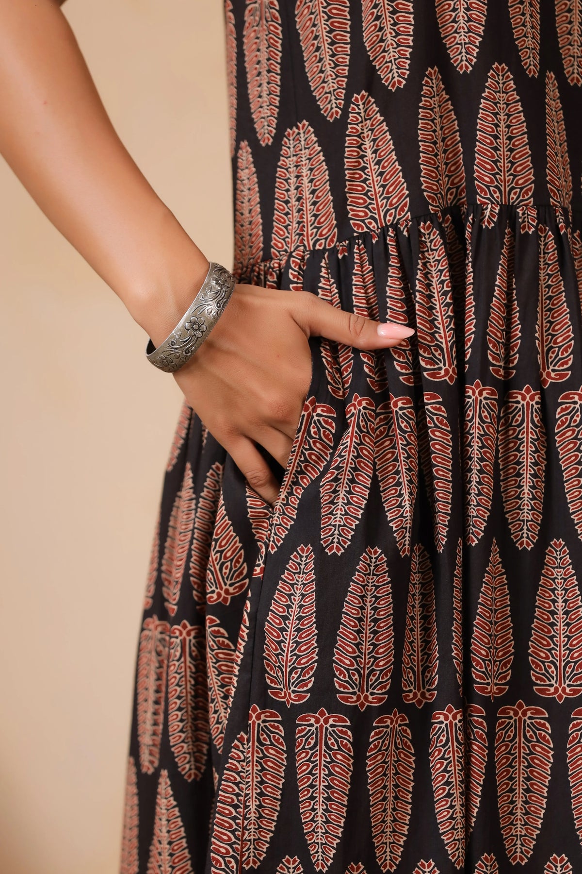 Black Leaf Print Spaghetti Strap Dress