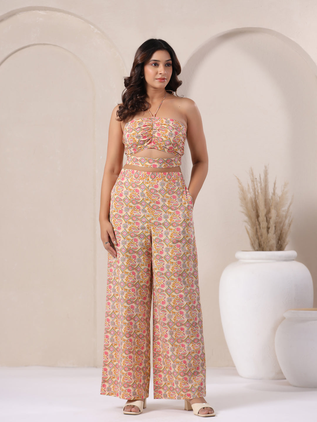 yellow cotton co ord set for women front view sleeveless tie up casual summer outfit
