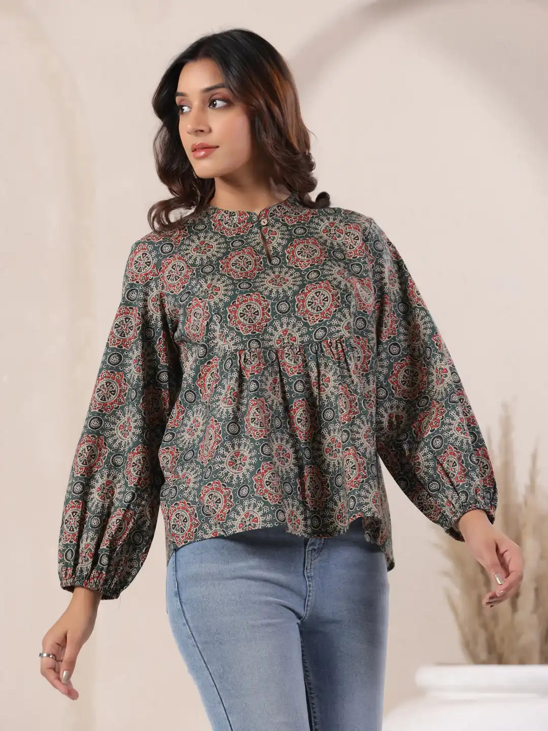 Women's printed cotton kurta with puff sleeves, perfect for daily wear and office style