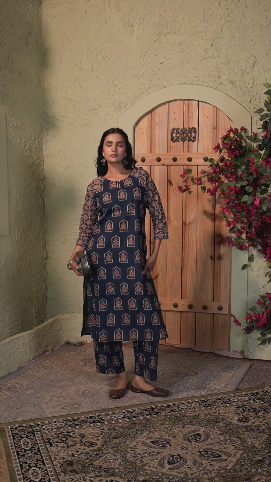 Kurta Set in Cotton for Women